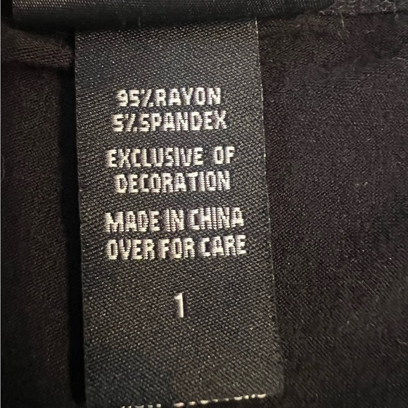 Torrid Black Size 1 Sequin Sleeveless Blouse Tank Top Cami Plus Size Shirt 
BBL - Picture 4 of 9